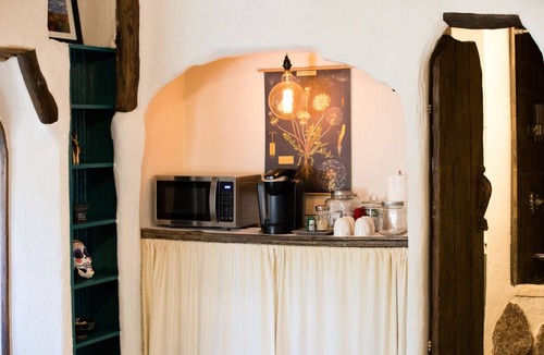 Las Cruces Apartment | Casita Florecita - downtown at the historic Hacienda de Las Cruces