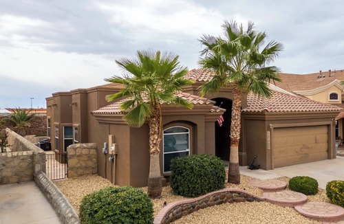 Biggs Field House | Casita Kingdom Keys with Pool