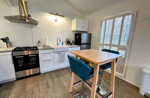 Taylor House | Casita Nueces in Taylor TX