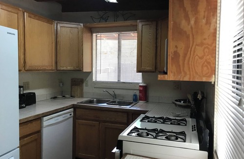 Tanque Verde Cabin | CASITA ON 10.5 ACRE GUEST RANCH! Sleeps 4! Pool! Full kitchen, BBQ, firepit!