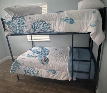 Pinellas Park Hostel | Casita Zen