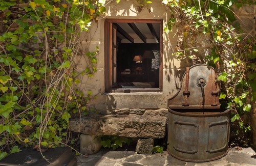 Hornedo House | CASONA LOS FRESNOS, A JEWEL IN THE HEART OF CANTABRIA.