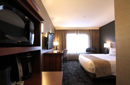 Evansville Hotel | Casper C'mon Inn Hotel & Suites