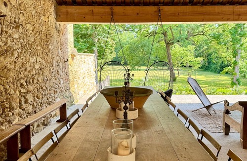 Lieuran-les-Beziers House | Cassandre Room with Shared Pool, Garden, Wi-Fi, and Breakfast Included