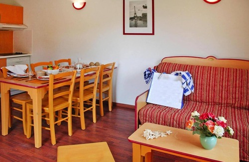 Cassen House | Cassen Holiday House with Pool