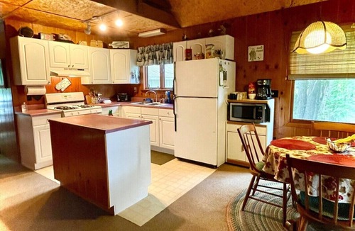 Town of Macomb Cabin | Cassetta's View - Hickory Lake N.Y.