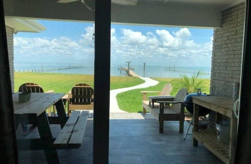 Rockport House | Cast Away on Copano Bay!