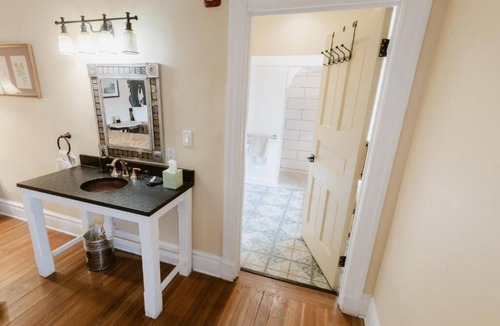East Las Vegas Hotel | Castaneda Hotel