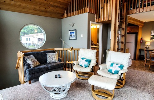 Yachats House | Castaway~ Yachats Ocean View
