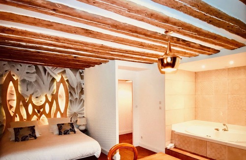 Les Planches-pres-Arbois Hotel | Castel Damandre
