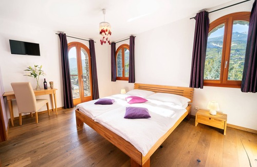 Sierre Bed & Breakfast | Castel de Daval