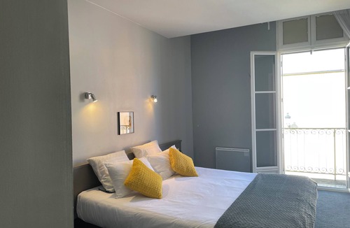 Lourdes Hotel | Castel de Mirambel