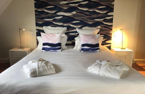 Morey-Saint-Denis Hotel | Castel de Très Girard - Hotel & Restaurant - Teritoria