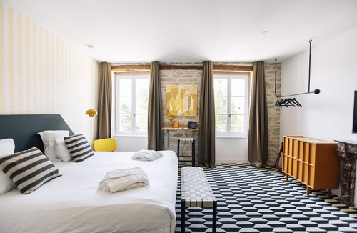 Morey-Saint-Denis Hotel | Castel de Tres Girard