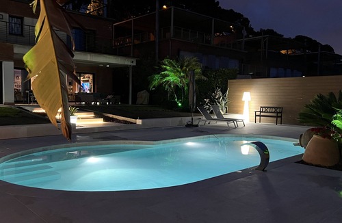 Castelldefels House | Castelldefels: House with pool and private garden