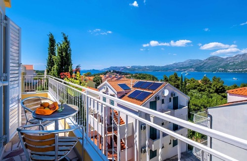Cavtat Apartment | Castelletto - Superior Double Room with Balcony and Airport Transfer