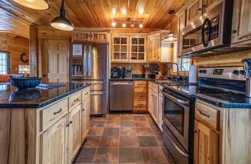 Town of Milo Cabin | Castello at Castle Point, 3 bedroom cabin with hot tub, pool table, lake view!
