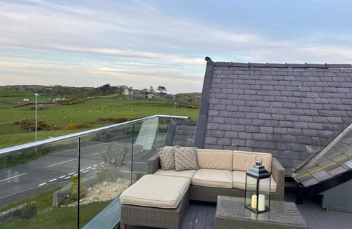 Cemaes Bay Bed & Breakfast | Castellor Bed & Breakfast