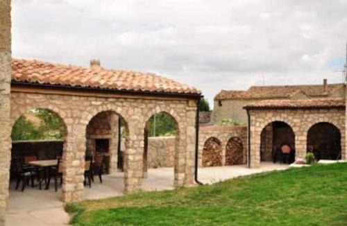 Sasamon House | Castillo Goyito