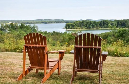 Castine Cottage | Castine Coastal Escape – Paddle, Play & Unwind