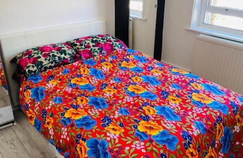 Elephant and Castle Apartment | Castle 1