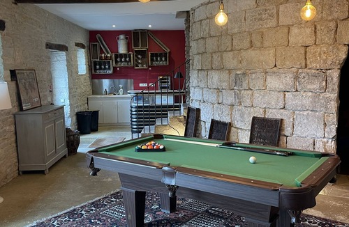 Noyers-sur-Serein House | Castle 31 persons