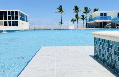 Mid Beach Condo | Castle 515 Studio BayView with Pool and Direct Beach Access, Free Parking