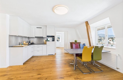 Rapperswil Apartment | Castle apartment in the center of Rapperswil - Schnydershome