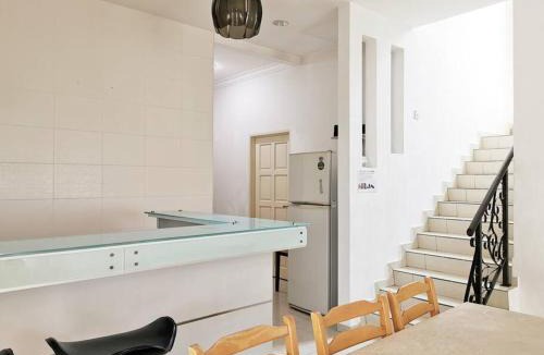 Taman Pakatan House | Castle Bungalow In Bercham Ipoh