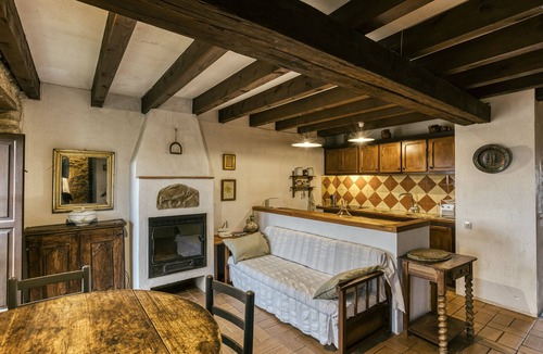 Palau-Sator House | Castle 'Castell De Palau Sator' with Mountain View, Wi-Fi and Air Conditioning