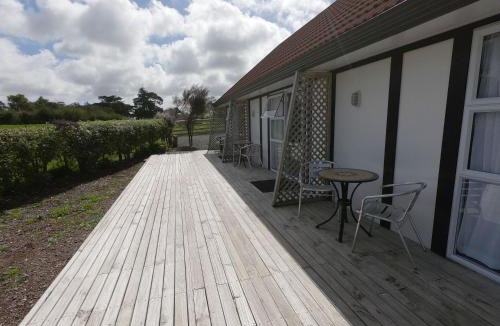 Wellsford Hotel | Castle Court Motel