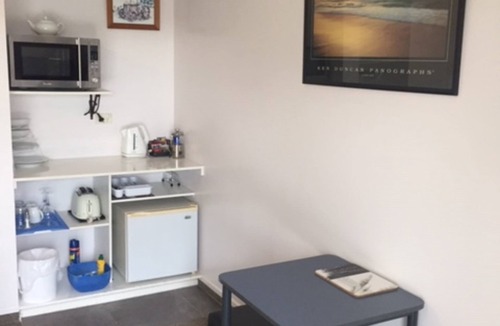 Wellsford Hotel | Castle Court Motel