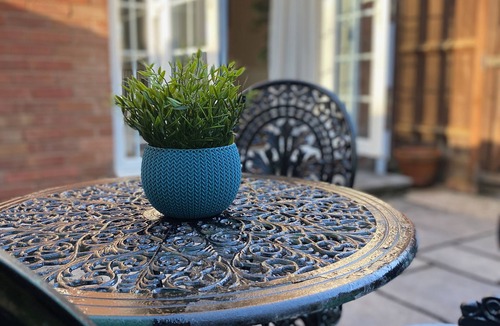 Warwick House | Castle Gate - Central Location with Large Living Space