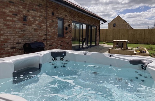 Dunholme House | Castle Hill Barn, Ashlin Farm Barns