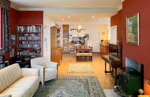 Sidmouth House | Castle Hill House