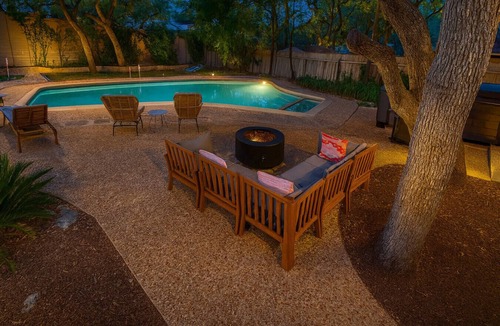 Whispering Oaks House | Castle Hills Escape | 4BR w/Pool & Game Room