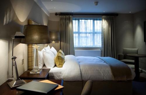 Lincoln Hotel | Castle Hotel & Apartments