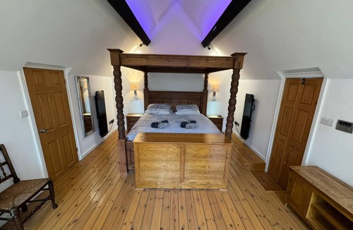Chapel en le Frith House | Castle House Holiday Home
