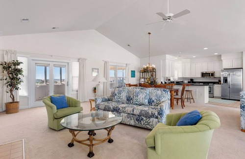 Nags Head House | Castle In The Sand: Oceanfront, Private Pool, Spa