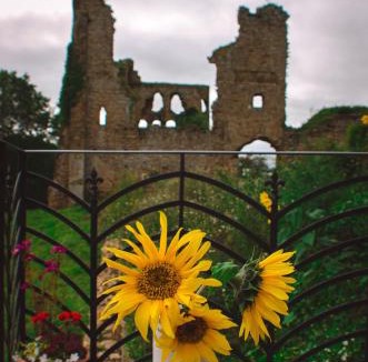 Sheriff Hutton Cabin | Castle Lodge
