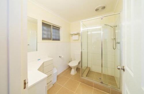 Castlemaine Hotel | Castle Motel