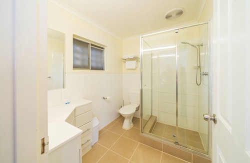 Castlemaine Hotel | Castle Motel
