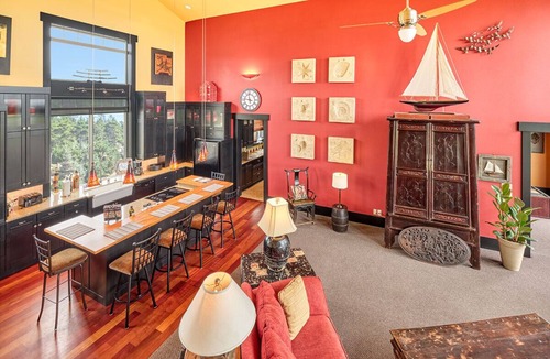 Ocean Park House | Castle of Westeros - luxury oceanfront house, pet-friendly, EV level 2 charger