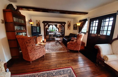 West Elmira House | Castle on Glen