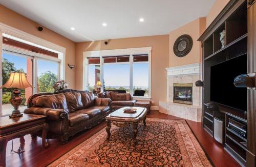 Camano Island House | Castle on the Hill