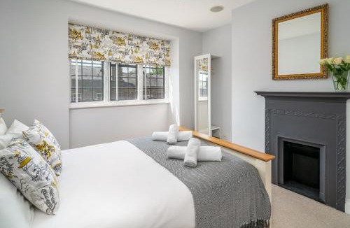 Eton Apartment | Castle Properties:Eton-The College