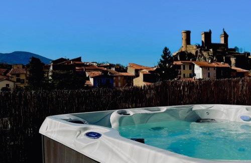 Foix Apartment | Castle Spa