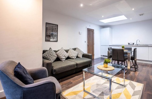 Liverpool City Centre Apartment | Castle Street Aparthotel by UStay