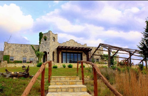 Fischer House | CASTLE STYLE HACIENDA, MILLION $$ VIEWS! 50 Private Acres, Pool+HotTub+Pets!