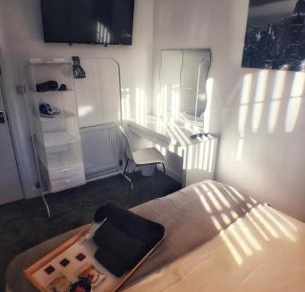 Dudley Apartment | Castle Terrace (B3 R2)